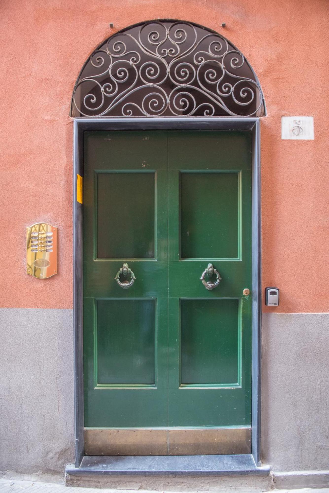 Free Parking - Appartamento In Centro Storico A Genova מראה חיצוני תמונה